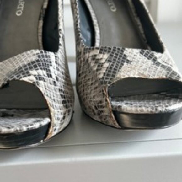Franco Sarto Snake Print Peep Toe Platform Pumps Gray Stacked Heel Size 10M - Picture 10 of 16